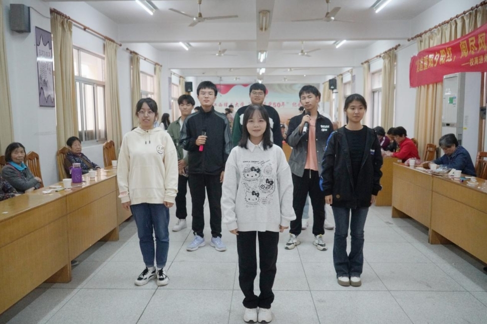 江西理工大学:情系重阳 暖心关怀 江西理工大学:情系重阳 暖心关怀